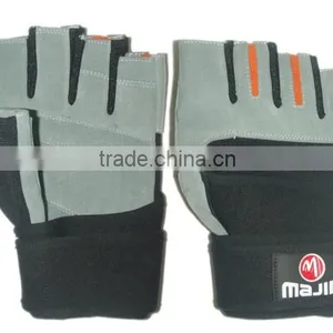 WEIGHT LIFTING GLOVE thumbnail-1