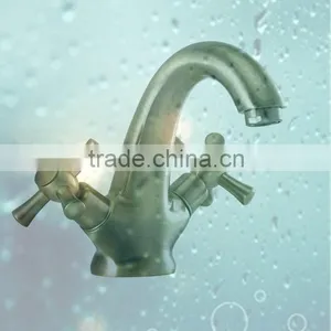 Dual Handle Classical Good Price Brass Basin Faucet thumbnail-1