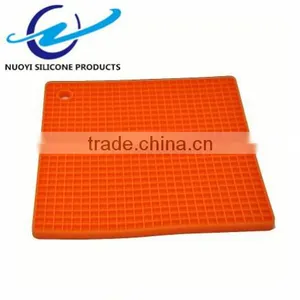 Kitchen Tools Silicone Table Mat Placemat Water Proof Pad Dinner Cushion Rest thumbnail-1