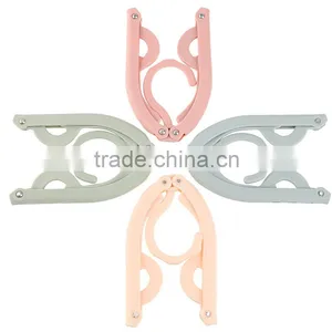 Travel Cloth Hanger Folding Magic Outdoor Travelling Hanger Plastic Clothese Dryer Pants Hanger Trousers Hanger thumbnail-5