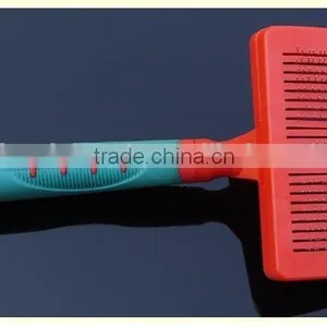 Self Cleaning Pet Brush thumbnail-3