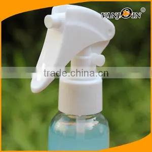100ml PET Bottle With 24mm White Mini Trigger Spray thumbnail-1