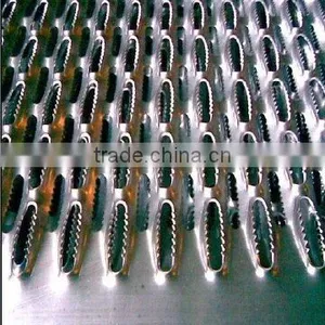 Antiskid Perforate Plate thumbnail-1