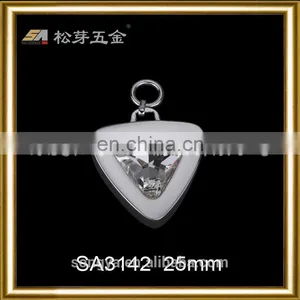 China Dongguna Hardware Accesory For Bag, Zinc Alloy Metal Hardware, Plated Hardware Fitting For Bags thumbnail-3