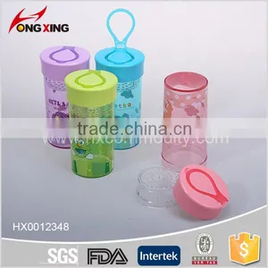 Colorful Plastic Sport Water Bottles With Handle thumbnail-1