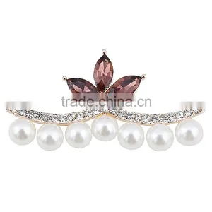 China Supplier Cheap Wholesale Zinc Alloy Magnetic Artificial Flower Rhinestone Brooch thumbnail-3