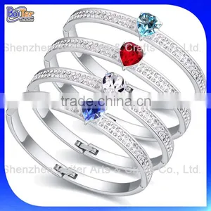 Custom Color Heart Shape Crystal Bangle Bracelet Cheap Pave Crystal Bracelet Wholesale thumbnail-1