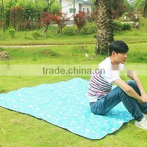 Outdoor Waterproof Beach Camping Picnic Moistureproof Aluminum Film Mat Blanket thumbnail-2