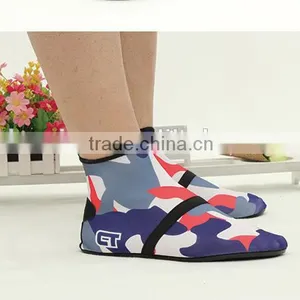 Whole Sale Fashionable Summer Beach Breathable Yoga Shoes thumbnail-3