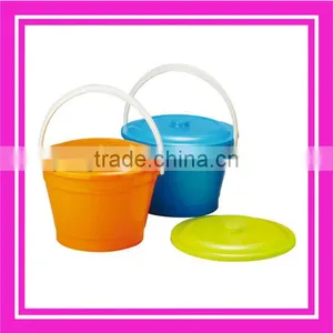 Plastic Water Bucket With Lid thumbnail-1