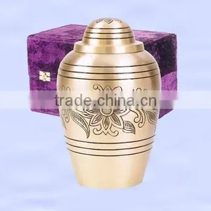 New Look Engraved Gold Finshed Designed Cremation Urn, Urn for Cremation thumbnail-1
