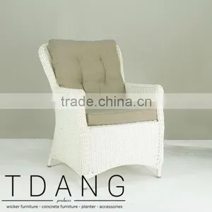 Valencia Wicker Lounge Chair - Patio Wicker Furniture Set thumbnail-1