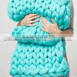 100%Poly Giant Chunky Knitted Throw Blanket thumbnail-1