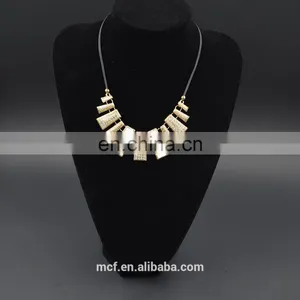 Wholesale Crystal Diamond Rhinestone Fashion Pendant Necklace MCB-0032 thumbnail-2