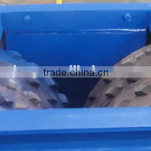 Hot Sale Two Roller Crusher Large Capacity Two Roller Crusher Stone Crushing Two Roller Crusher thumbnail-4