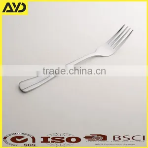 Luxe 4 Pcs Stainless Steel Cutlery Set Made in China thumbnail-3