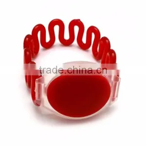 Customized Flashing Led Wristband Glow in the Dark thumbnail-3