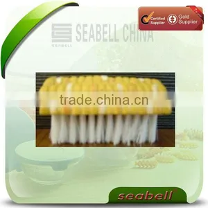 Corn Bath Brush thumbnail-1