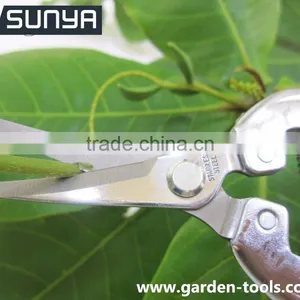 Top Quality Stainless Long Curved Fruit Snip thumbnail-3