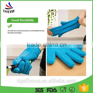 China Manufacturer Kitchen Waterproof Silicone Oven Mitts Heat Resistant Silicon Gloves for Cooking thumbnail-1