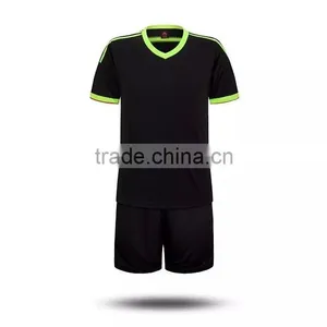 OEM Cheap Designer100%polyester Mesh Lightweight Children Kids Sweat Soccer Sport Training Suit thumbnail-4