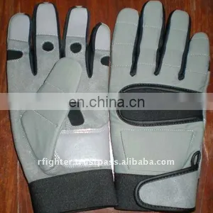 Receiver Gloves thumbnail-1