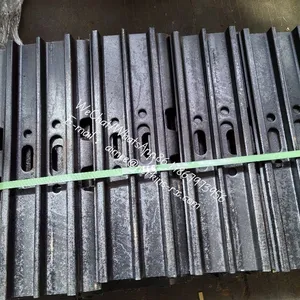 For High Quality CAT Spot Sales126-5062 126-5066 of Chassis Parts and Track Shoes for Construction Machinery thumbnail-1