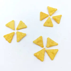 Factory Supply Low Oil Baked Cheese Triangle Corn Chips, Savory Crispy Corn Senbei Snacks, Custom Flavor, HALAL Food thumbnail-4
