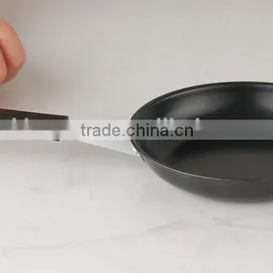 Non-stick Carbon Steel Frying Pan With Bakelite Handle thumbnail-1