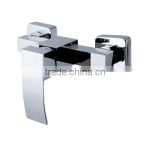 2015 Modern Bath Faucet Bath Shower Mixer Tap thumbnail-2