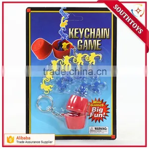 Wholesale Mini Plastic Barrel of Monkeys Game Toy Keychains thumbnail-2