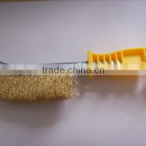 Brass Wire Brush With Plastic Handle thumbnail-1