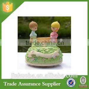 Top Handmade Resin Gifts Wedding Decorations Wholesale China thumbnail-3