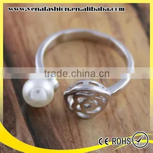 Jewellery Fashion Rose Flower Perfect Small Pearl Silver Pearl Rings thumbnail-3