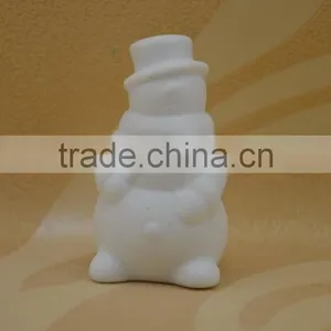 High White Ceramic Salt and Pepper Shaker With Christmas Decoation Porcelain thumbnail-3