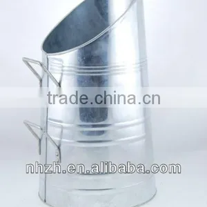 Household Big Galvanized Coal Bucket With Wood Handle thumbnail-4