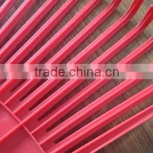 22T Wooden Handle Plastic Garden Rake thumbnail-5