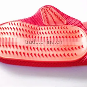 Hot Cut Hand Shaped Dogs & Cats Pet Grooming Bath Massage Glove Brush Comb thumbnail-5