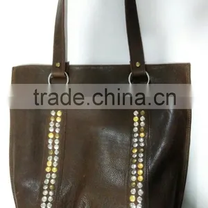 Real Leather Woman Shoulder Bag With Rivets thumbnail-2