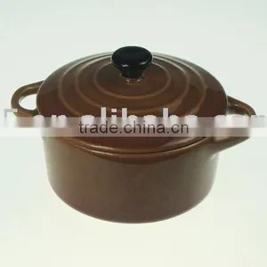 Stoneware Casserole Round Shape With Black Lid thumbnail-1