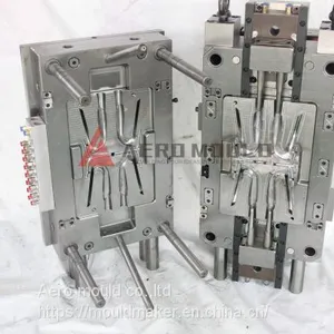 Plastic Brush Mould thumbnail-1