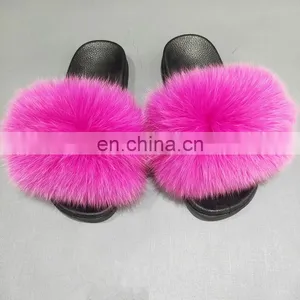 Amazon Hot Sale Factory Price Fashion Women Indoor Soft With The Faux Fur Sandals Furry Slipper for Ladies thumbnail-1