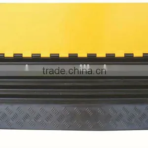 Pvc and Rubber 5 Channel Cable Protector for Truck Hose 5 Channel Rubber Cable Cross Stage Cable Protector thumbnail-2