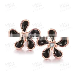 18K Gold Plated New Simple Design Fashion Flower Stud Earrings thumbnail-3
