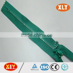China XLY Zipper #8 Polyester Tape Low Price Diamond Zipper thumbnail-1