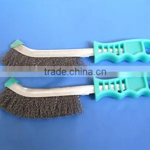 Plastic Handle Brush With Steel Wire thumbnail-1