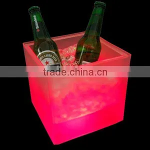 Wholesale Cutomized Led Iluminated Plastic Bottle Ice Bucket China Factory thumbnail-1