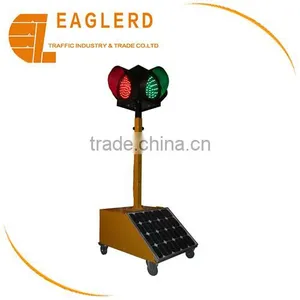 Solar Mobile LED Traffic Light thumbnail-1