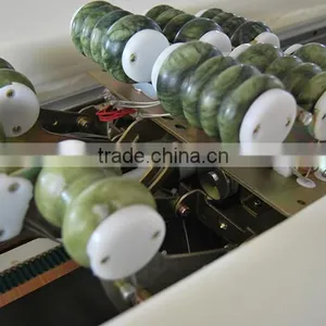 Air Squeezing Whole Body Acupressure Massage Bed / CE Automatic Jade Electric Massage Table thumbnail-2