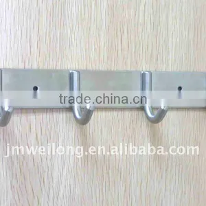 Metal Wall Hanger thumbnail-1